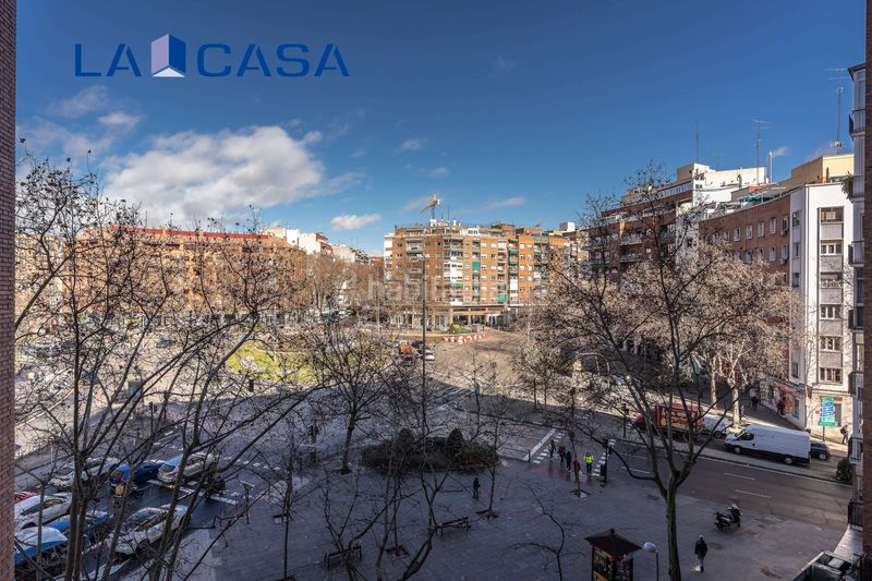 Foto 5d2c4b6e-294a-4990-86a2-aac8201b88da. Piso en Chopera Madrid