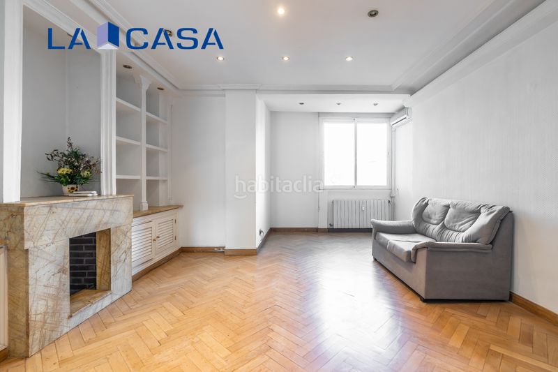 Foto b2195a0f-2bf3-4c0b-96ae-e5ad1b856d93. Piso en Chopera Madrid