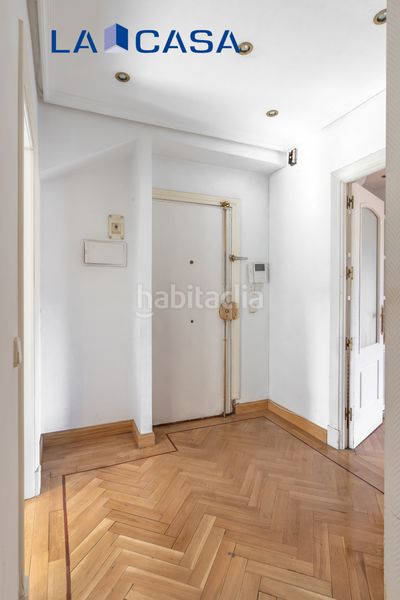 Foto eb08ae04-50b4-4240-89e0-3d9936ea650c. Piso en Chopera Madrid
