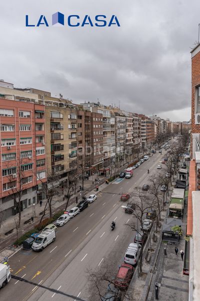 Foto b022e0f7-a22b-4b47-a179-32a64e9502f0. Pis amb calefacció a Palos de Moguer Madrid