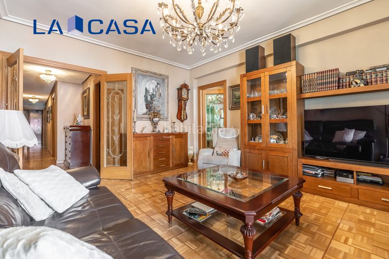 Foto 81b2a787-98f4-4d83-a1ab-c9df23c5f9d3. Piso en Palos de Moguer Madrid