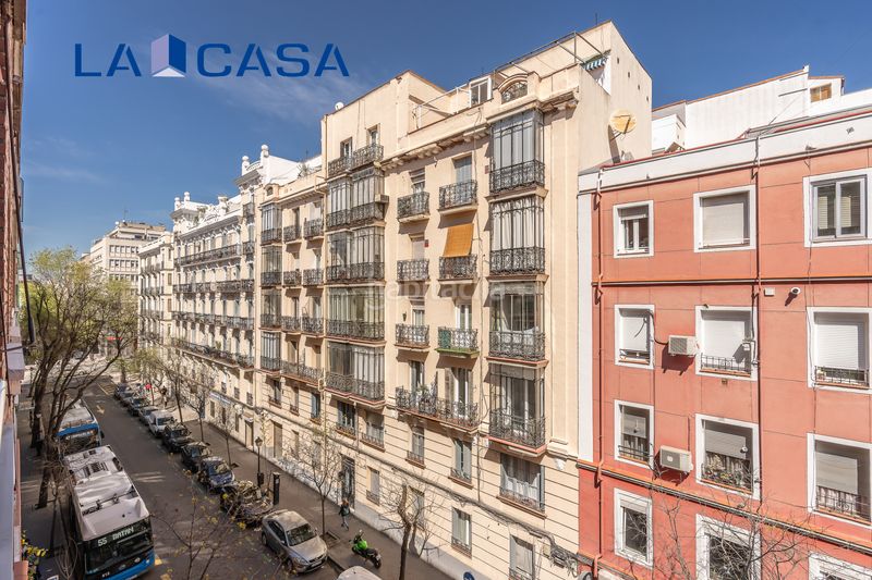 Foto bd0310df-4234-4899-8002-d2243dd38176. Piso en Palos de Moguer Madrid