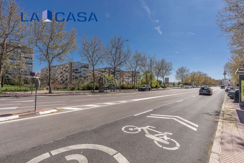 Foto e42221a5-cdd8-40a3-80d2-c8728316b6f0. Pis amb calefacció a Guindalera Madrid