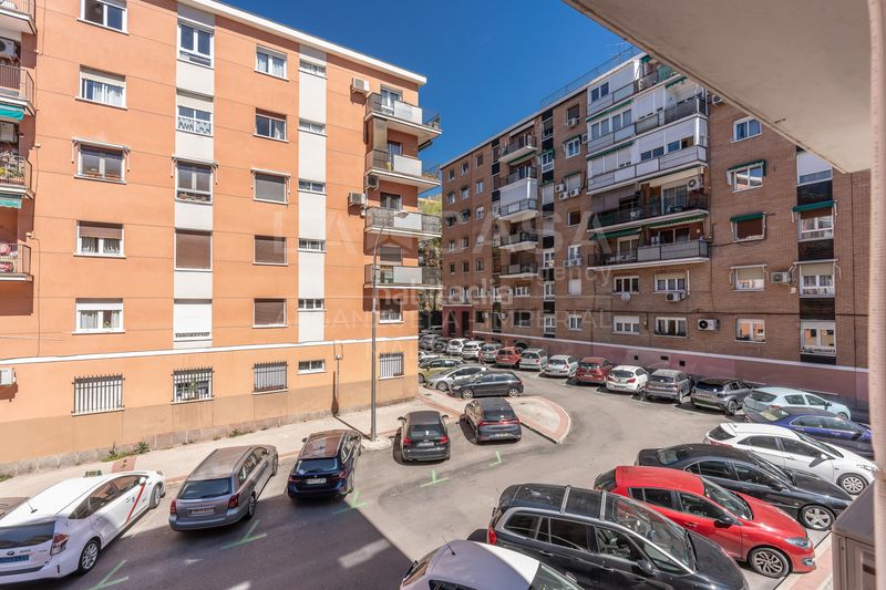 Foto 0dd9d5a8-4dcc-4f0b-ac8d-f6cb2bb7b2b5. Pis amb calefacció a Imperial Madrid