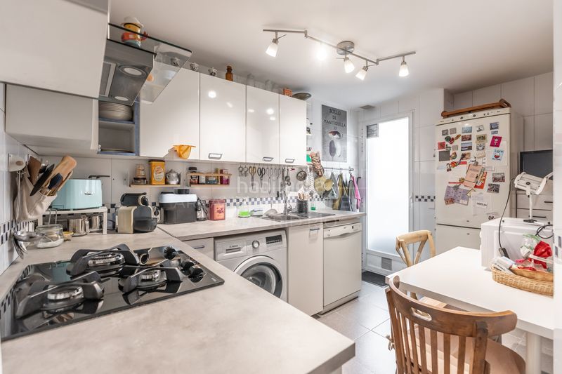 Foto 9b54e2b3-558a-40bd-8bef-d31345d7b1c3. Pis amb calefacció a Imperial Madrid