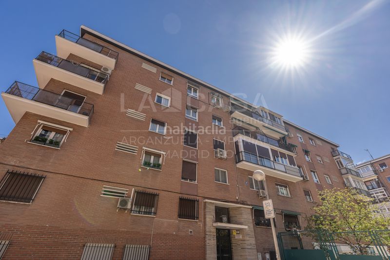 Foto d545c68b-3688-44d4-930a-620de9a5ff22. Pis amb calefacció a Imperial Madrid