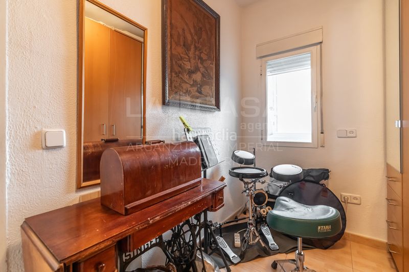 Foto f76058f5-82c0-413b-867a-4b03c4abf18b. Pis amb calefacció a Imperial Madrid