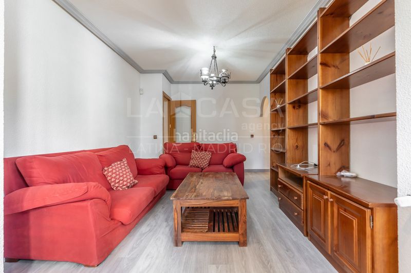 Foto 5b0edc90-6b0e-4b2e-a3b6-f08dedc4169a. Pis amb calefacció a Lucero Madrid