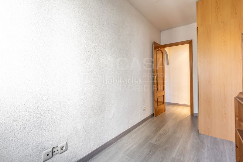 Foto d9b81c08-d37c-45ba-9e8f-4c2259c95028. Pis amb calefacció a Lucero Madrid