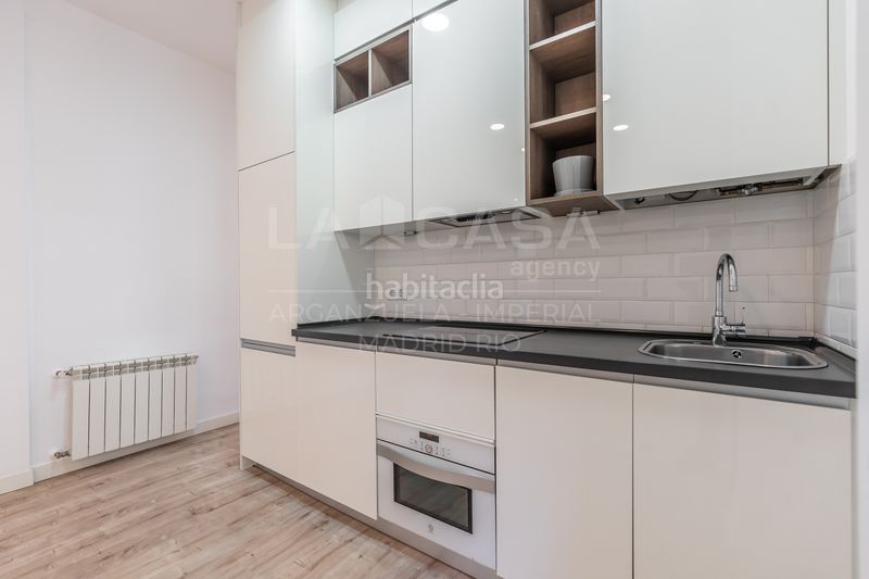 Foto 5f435ce3-7813-4257-9dbb-1d726eefb123. Piso en Imperial Madrid