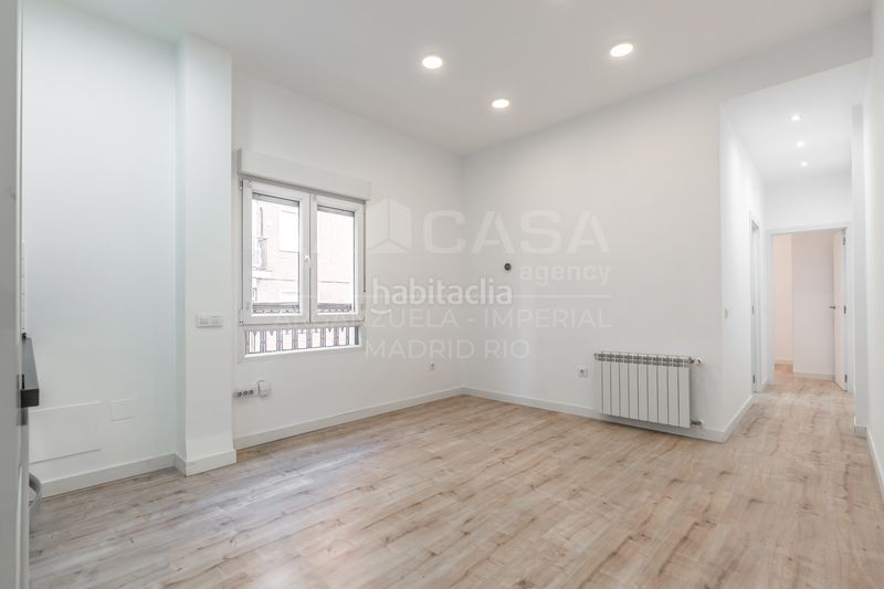 Foto b6852051-7e0f-46be-b1ae-bb8cb57863a7. Piso en Imperial Madrid