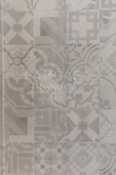 Foto d51825e9-4365-4f0e-9e0f-a852e8ee7aa6. Piso en Imperial Madrid