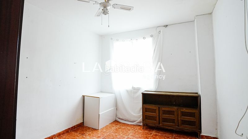 Foto 93b9a2e9-2fd2-4104-b2cd-e06ffa638180. Piso en L´Amistat Valencia