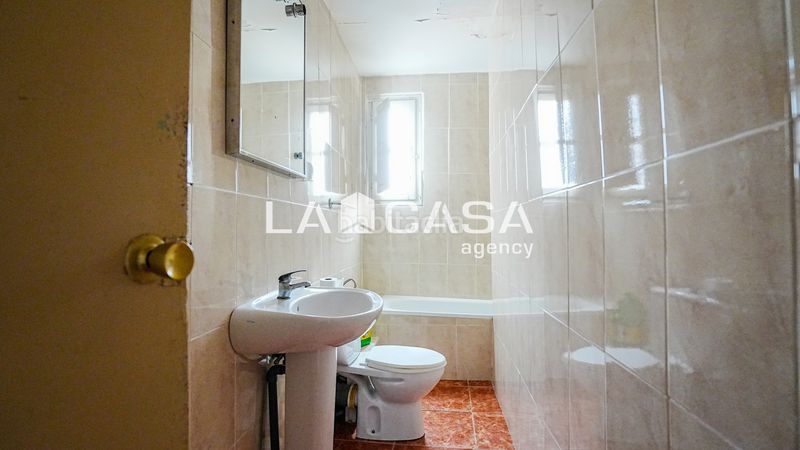 Foto b8fb309f-68fd-4203-8213-008d29829a78. Piso en L´Amistat Valencia