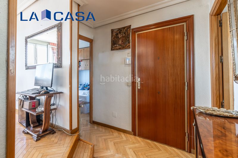 Foto 1bc6816e-b372-4713-84e3-a7e7ab726103. Piso en Palos de Moguer Madrid