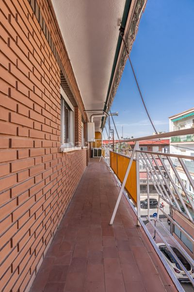 Foto de6c4fa1-9939-437c-9674-d9a93f77e9b7. Pis amb calefacció a Vista Alegre Madrid