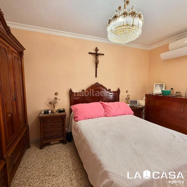 Foto a4f483df-d325-46c4-b3b3-9a84cda14b4a. Pis a Villegas Sevilla