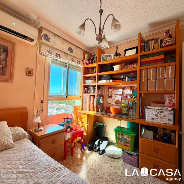 Foto 1ca75359-347f-4fd7-a869-5ba0a2e307d3. Piso en Villegas Sevilla