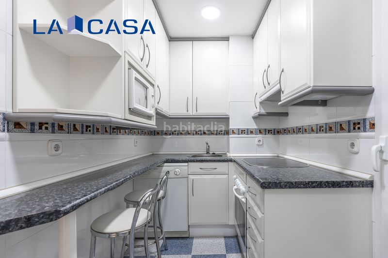 Foto b29566a3-e935-46c6-91f0-b8d85f5c67a5. Flat with heating parking in Chopera Madrid