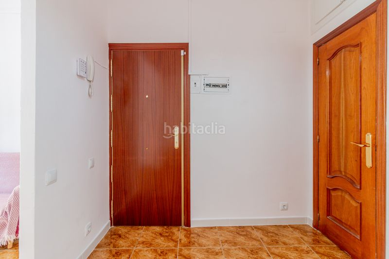 Foto 493c3e67-f3e8-4098-8e25-f9050d3caf5d. Planta baixa a Comillas Madrid