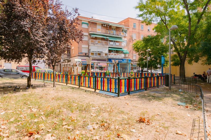 Foto d254fa4d-4806-4ced-bfe4-eb6a0ccafab0. Planta baja en Comillas Madrid