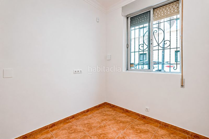 Foto f1f1924a-8efc-4ede-8313-ccb293381edd. Planta baja en Comillas Madrid