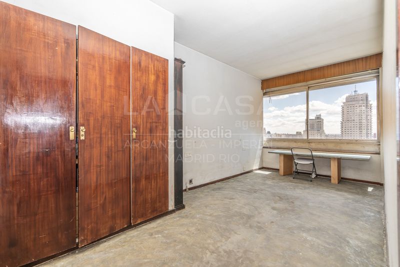 Foto 7fe460ae-63c2-4240-b734-e812c860f441. Piso en Argüelles Madrid