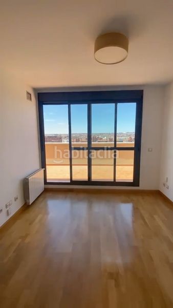Foto 51ffd871-6b9d-4559-9a64-0472cc0100cc. Àtic amb calefacció aparcament piscina a Delicias Madrid