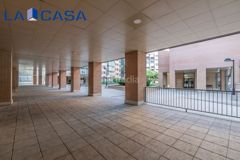 Foto 5526ee67-0316-40b0-8a69-db81b5c5ef9e. Àtic amb calefacció aparcament piscina a Delicias Madrid