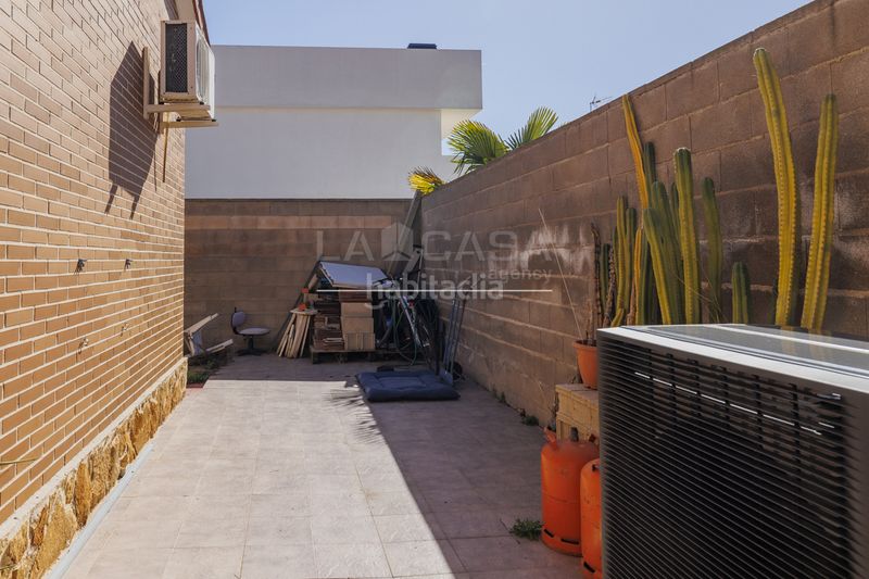 Foto 3fa8774c-bd6a-4824-8420-c5f0afffa56a. Xalet amb aparcament a Meco pueblo Meco
