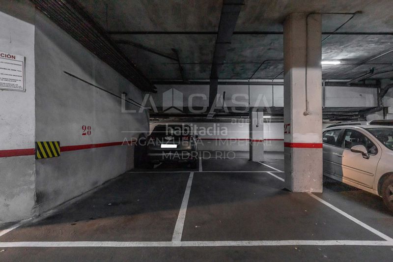 Foto 5956acb1-d250-4ffa-94b5-3bfd3d2549e6. Flat with heating parking in Imperial Madrid