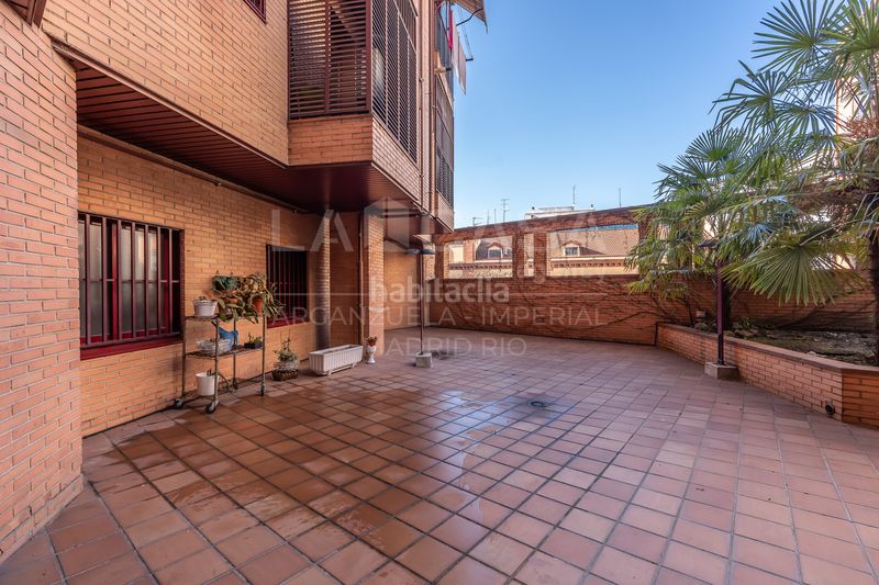Foto 6b24ed1f-38d5-4248-bf59-3a79b885b9d3. Flat with heating parking in Imperial Madrid