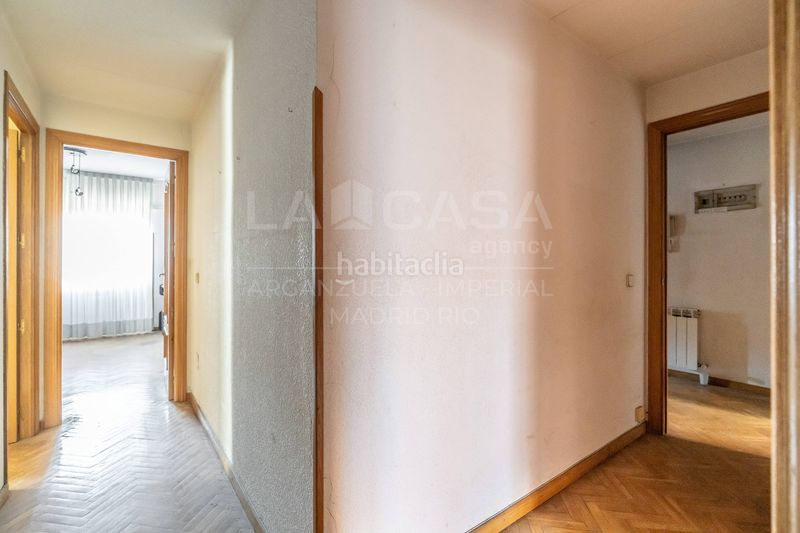 Foto da595f9c-8001-4585-bcdf-a0c23f6c43a9. Flat with heating parking in Imperial Madrid