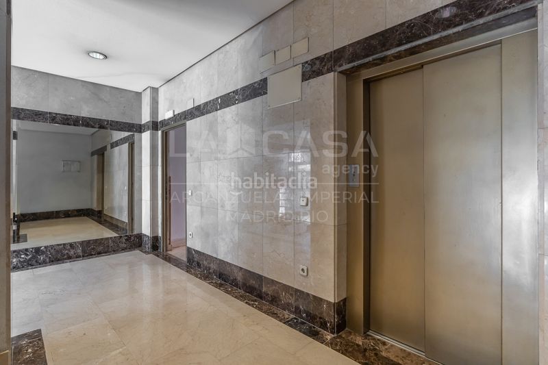 Foto 95becf31-d710-421f-b3fb-99f5e1bd4d22. Piso en Imperial Madrid