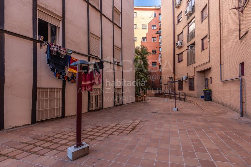Foto dc28e2ed-9cfa-42d0-9ee9-c73cb442b65e. Piso en Imperial Madrid