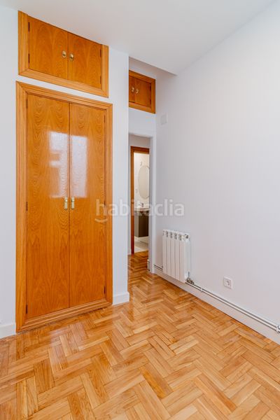 Foto e8ca6fa8-f61d-4778-be16-911c468743e2. Pis a Comillas Madrid