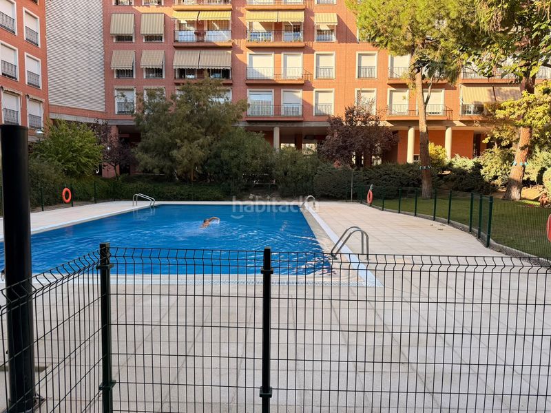 Foto 26c856de-3ef4-4550-9182-ed10e449e182. Àtic amb aparcament piscina a Palos de Moguer Madrid