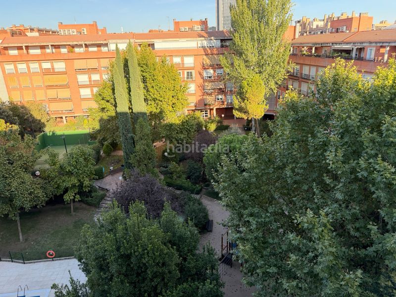 Foto c3c16830-4615-4aeb-8768-0f348e484808. Àtic amb aparcament piscina a Palos de Moguer Madrid