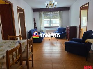 Pis  Rúa de ramón cabanillas. Piso en rúa ramón cabanillas (cerca de la plaza roja)