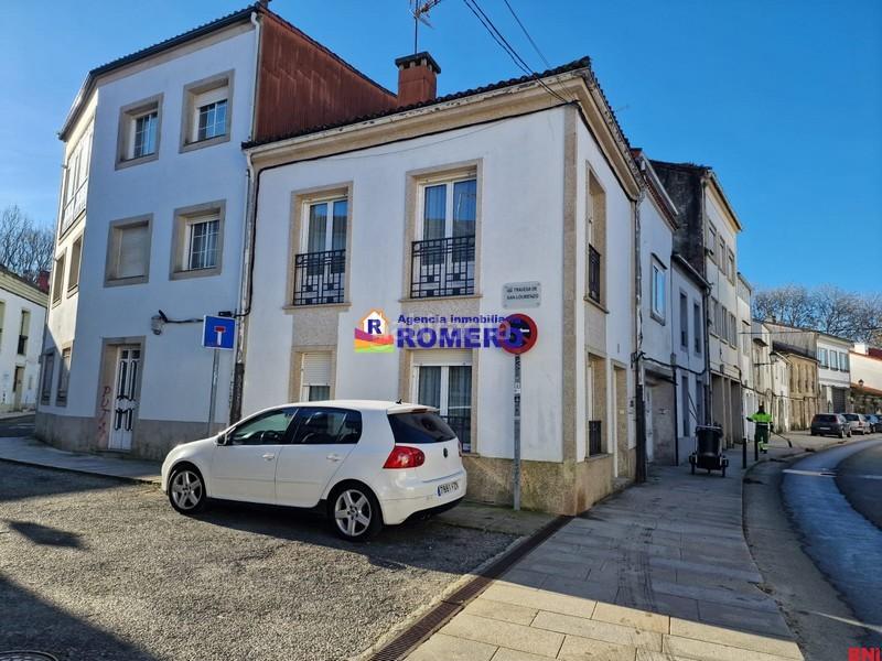 Foto 3a33aa7d-6b47-491d-84ca-ac0009c53755. Casa aparellada a Campus Sur - Santa Marta Santiago de Compostela