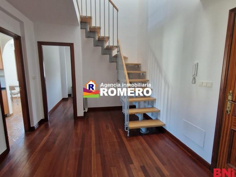 Foto 28c0f926-a352-4222-b3f6-c5a0db5920d1. Duplex avec parking dans Taboada