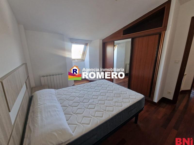 Foto 38a170c1-e0c9-4dac-b51b-9bc8a7e9116c. Duplex avec parking dans Taboada