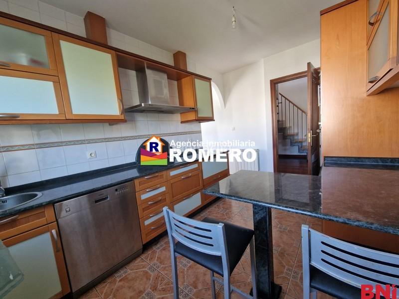 Foto 3a59487a-ee0d-4468-b668-e2d5e9985bf0. Duplex avec parking dans Taboada