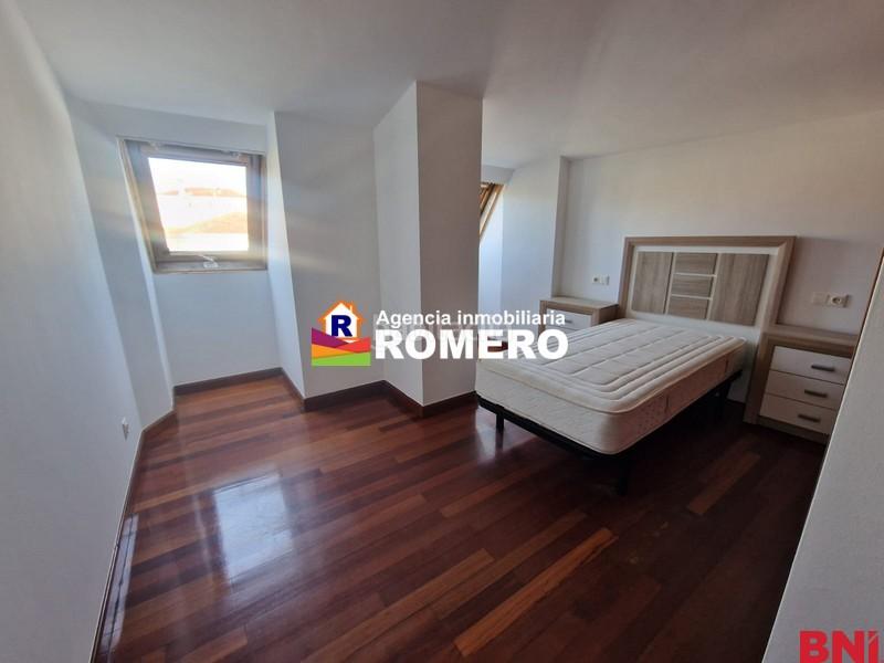 Foto a03fd647-186b-4556-ad31-27f09cc7873e. Duplex avec parking dans Taboada
