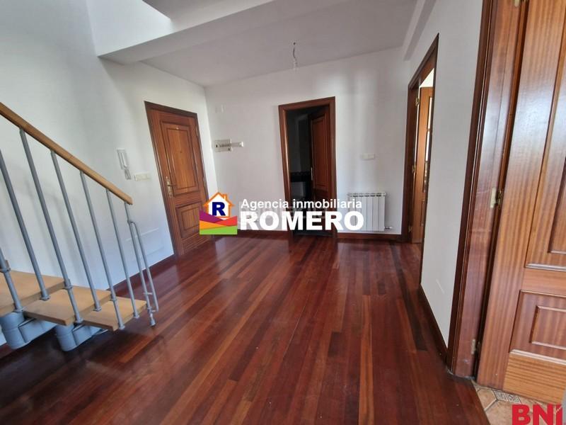 Foto c729d16e-58df-43fb-b241-d193ecc14113. Duplex avec parking dans Taboada