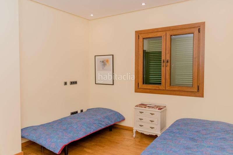 Foto f5d051c5-8a88-45b9-9d43-d9a1b58ea359. Chalet with pool in Sa Casa Blanca Palma de Mallorca