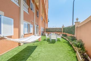 Planta baixa a Porto Pi. Amplia y tranquila vivienda con terraza, patio y vistas al mar e