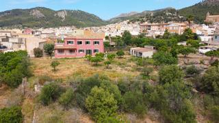 Casa a Andratx. Casa con jardín en andratx