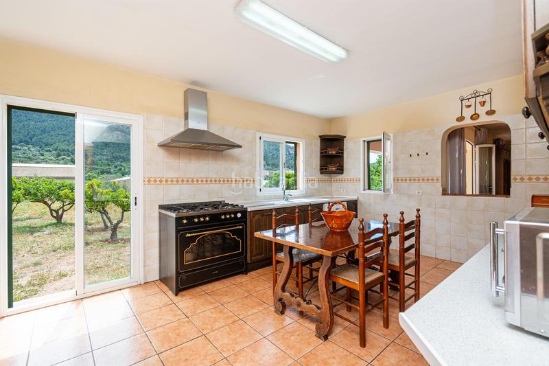Foto e9eb0002-d08e-4a97-bdc2-b491d8666725. Casa  con jardín en Andratx Andratx