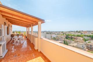 Penthouse in Son Serra-Sa Vileta. Impresionante sobreático en la vileta con terraza y vistas panor